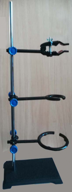 Statīvs ar turētājiem