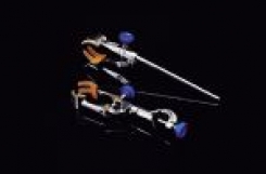 Turētājs  kolbam, 2 ķepas  