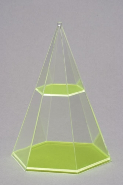 Sešstūra piramīda ar horizontālo  šķērsgriezumu, augstums 200 mm