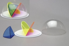 Puslode ar krāsu segmentu un nonemamu lodveida trīsstūri.