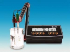 Stacionārie pH mērītāji pH 2211 un pH 2215, Hanna